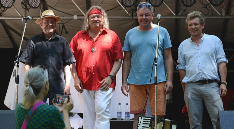 FUZZINGER: Wolfgang Berger, Reinhold „Fuzz“ Wittke, Christian Meier und Sepp Zauner